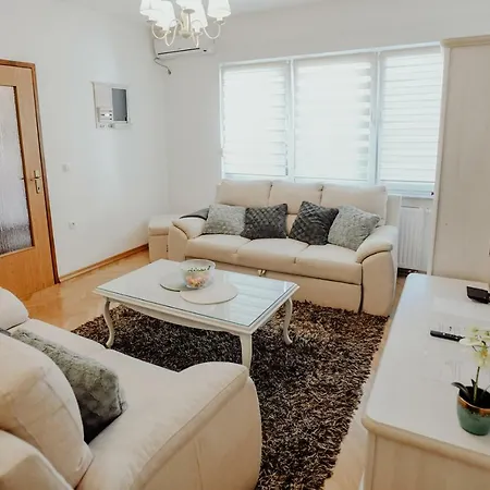 Apartman M5 Ðakovo Esterno foto